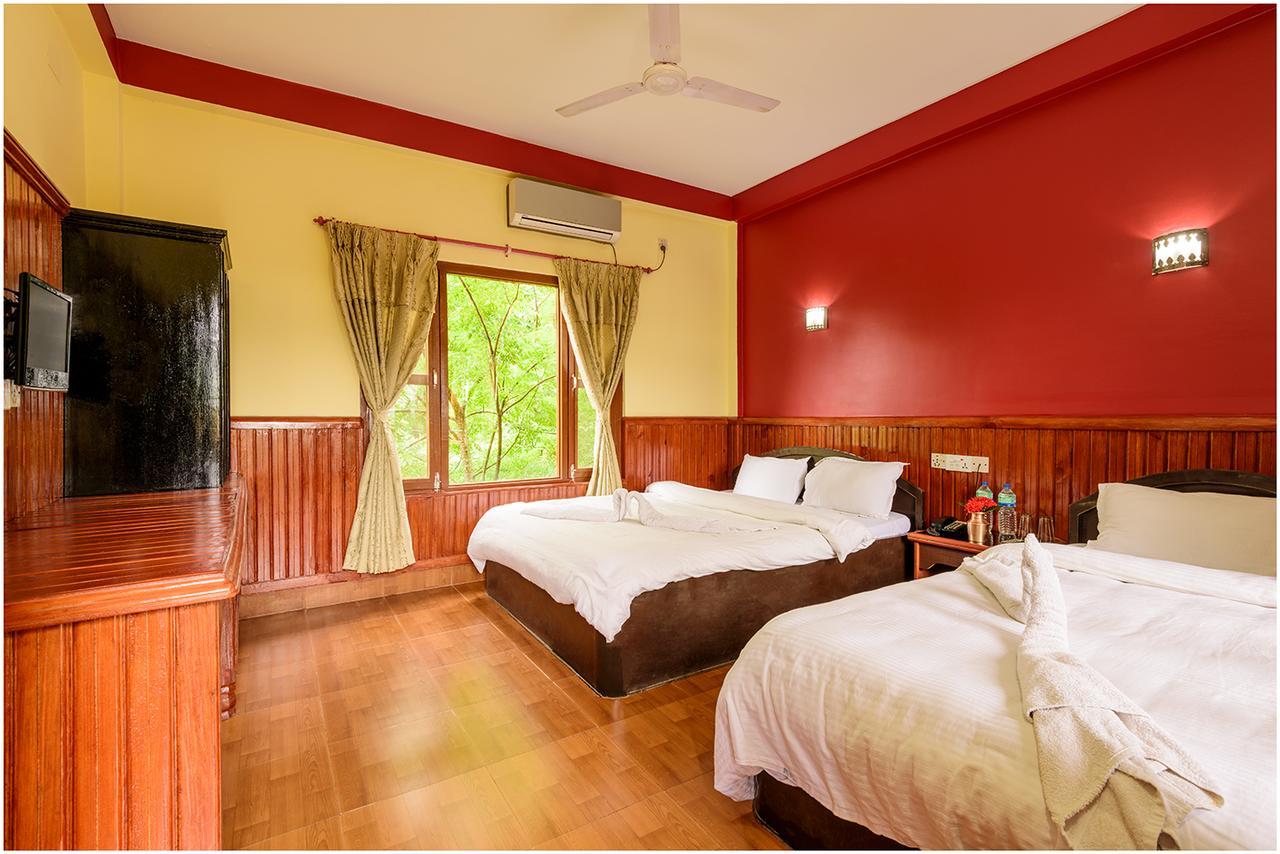 Hotel Nature Heritage Chitwan Exterior foto